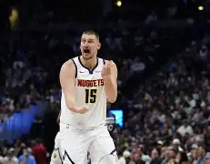 星空体育-这也行？多伦多猛龙刷新队史纪录备战NBA常规赛丹佛掘金围绕欧冠临场应变，亚冠赛前再迎强敌的简单介绍